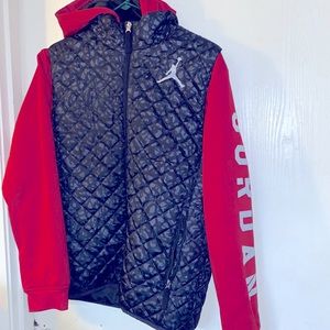 Boys Large Jordan Jacket Black Camo Vest w Red Sleeves&Hood Great Condition
